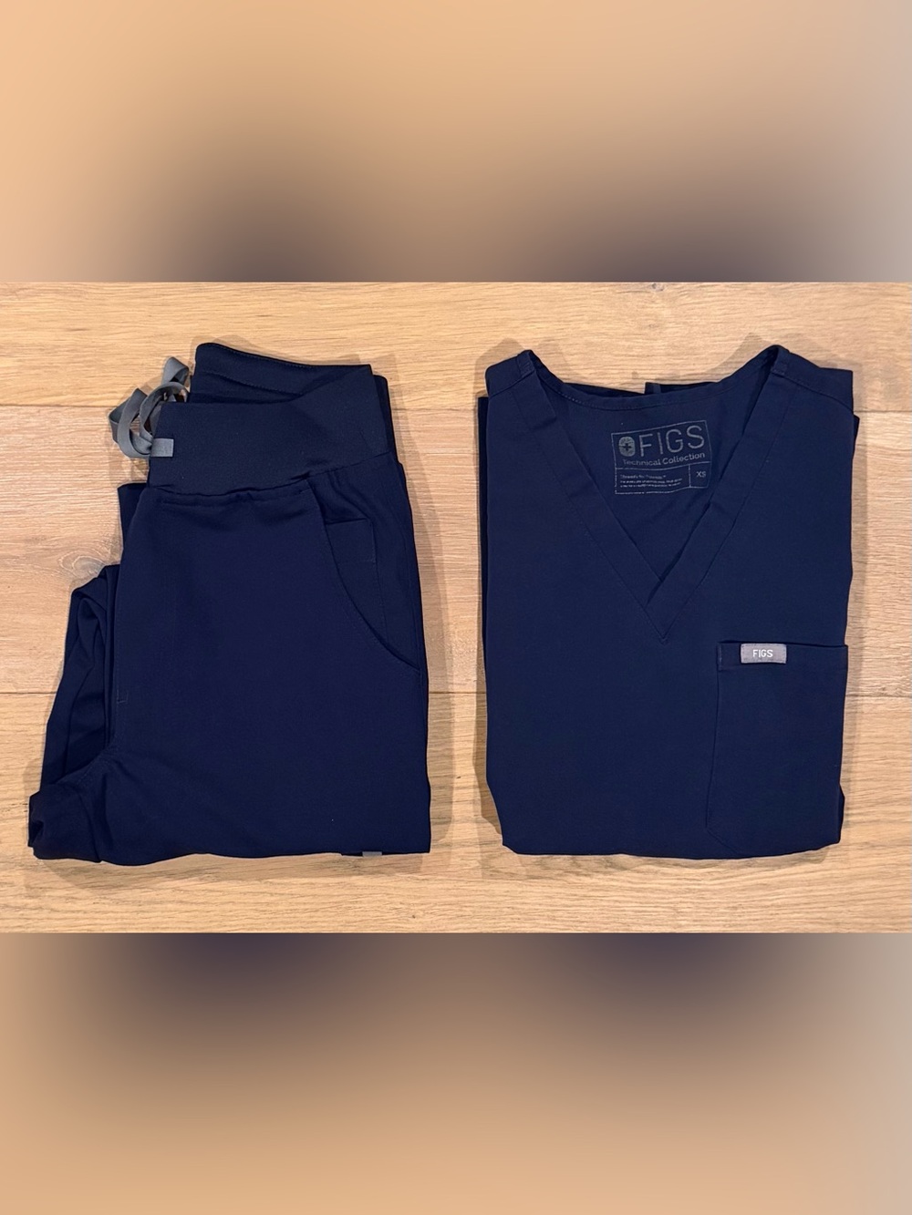 FIGS Navy Scrub Set | Catarina Top Size XS | Yola Skinny Scrub Pant Size XXS/P
